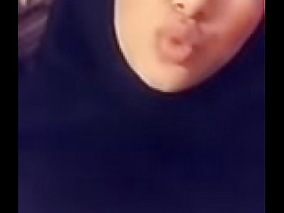 Muslim Hijabi Girl With Big Melons Takes Gorgeous Selfie Video