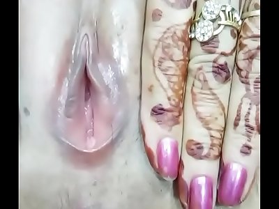 Fingerblasting desi friends wife's pussy friend's wife pussy fingering
