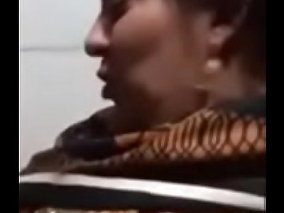 Immense boobs Pakistani housewife sucking dick of her Devar